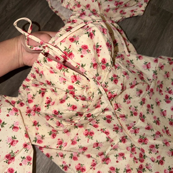 Moon River Pink Floral Midi Dress puff sleeve - Picture 13 of 15